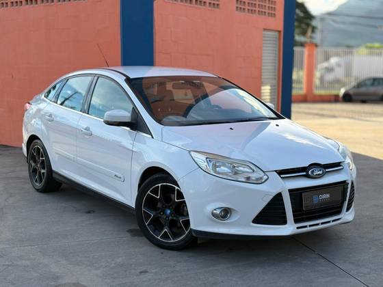 FORD FOCUS 2.0 TITANIUM PLUS 16V FLEX 4P POWERSHIFT